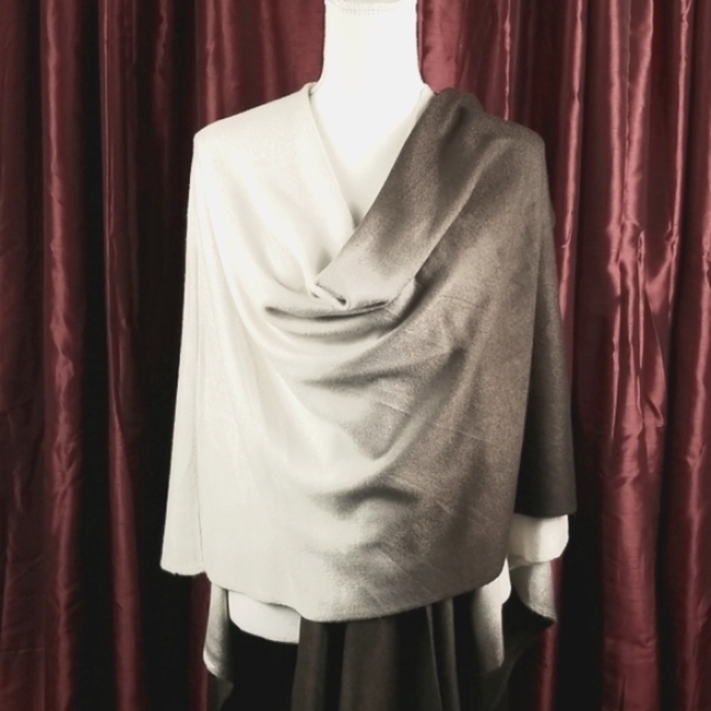 Cejon Ombre Poncho Wrap - Picture 5 of 6
